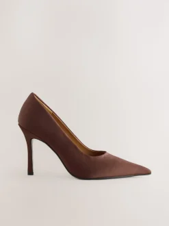 Marron chocolat - Escarpins Forever Comfort® en satin à bout pointu talons