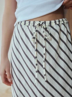 Marron chocolat - Jupe colonne d’été avec lin