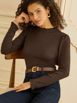 Marron chocolat - Love & Roses haut en jersey à manches longues et col volanté