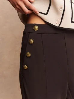 Marron chocolat - Pantalon large en Ponte avec boutons dorés