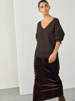 Marron chocolat - Pull côtelé en maille à col en V