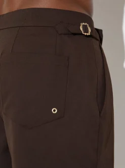 Marron chocolat - Short de bain Reiss Sun avec pattes d'ajustement sur les côtés