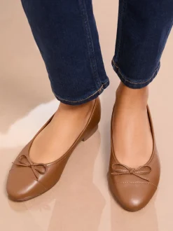Marron fauve - Ballerines Lipsy vernies à bout ouvert