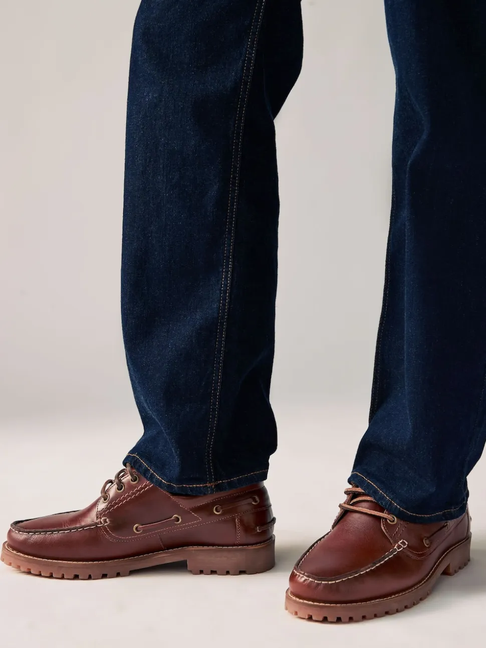 Marron fauve - Chaussures bateau en cuir à semelle crantée