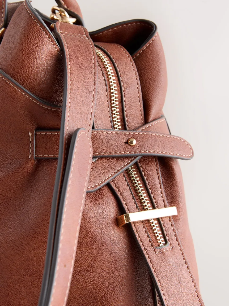 Marron fauve - Grand sac cabas avec breloques