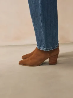 Marron fauve en daim - Bottines western à talons carrés