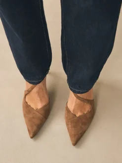 Marron fauve en daim - Talons de cour asymétriques en cuir haut de gamme