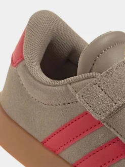 Marron/rouge - adidas Vl Cour 3.0 Baskets enfant à crochets et boucles