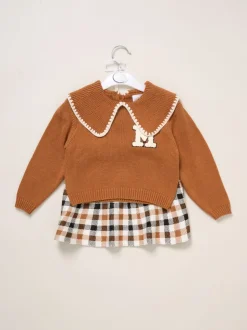 Miss Pull marron en maille véritable avec col tissé et Ensemble jupe à carreaux