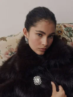 Métal de canon - Broche à bijoux scintillants