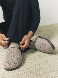 neutre - Chaussons en imitation peau de mouton style mule