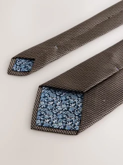 neutre - Cravate texturée avec pince à cravate