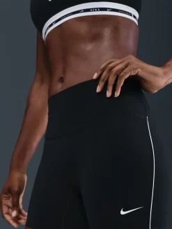 Nike Un short sans coutures de 5 pouces