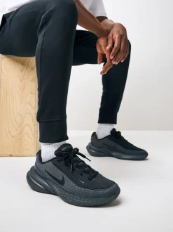Noir 1 - Baskets Nike Uplift SC