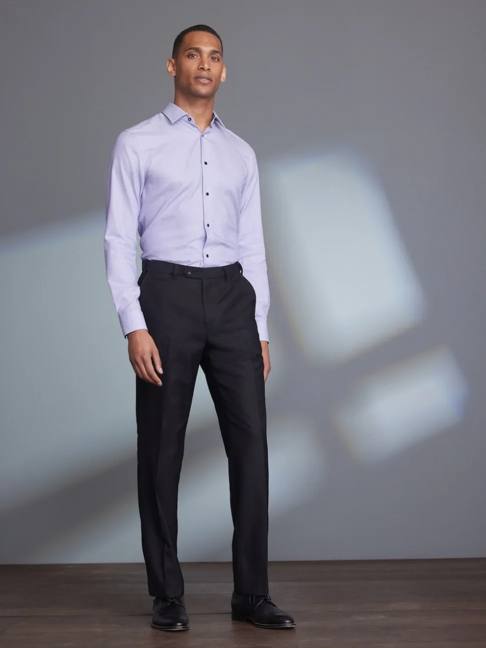 Noir - Ajustement régulier - Pantalons Signature en 100 % laine avec ceinture Motion Flex