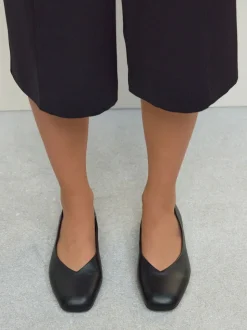 Noir - Ballerines Forever Comfort® en cuir à bout carré