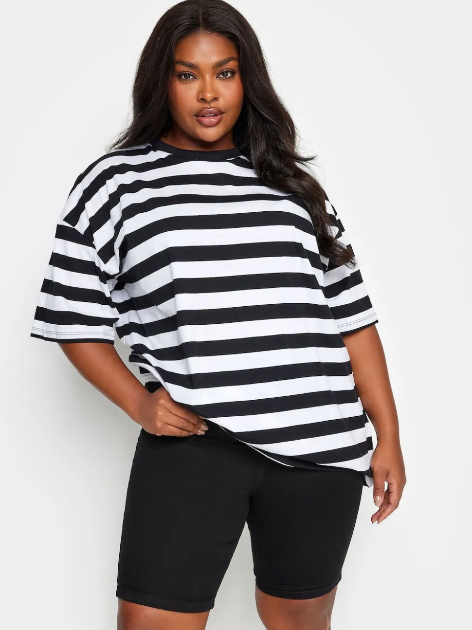 Noir - Bermuda Yours Curve délavage moyen