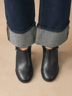 Noir - Bottes Forever Comfort® à bout rond et talon carré avec boucle