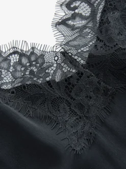 Noir - Caraco à bretelles et bordures Dentelle