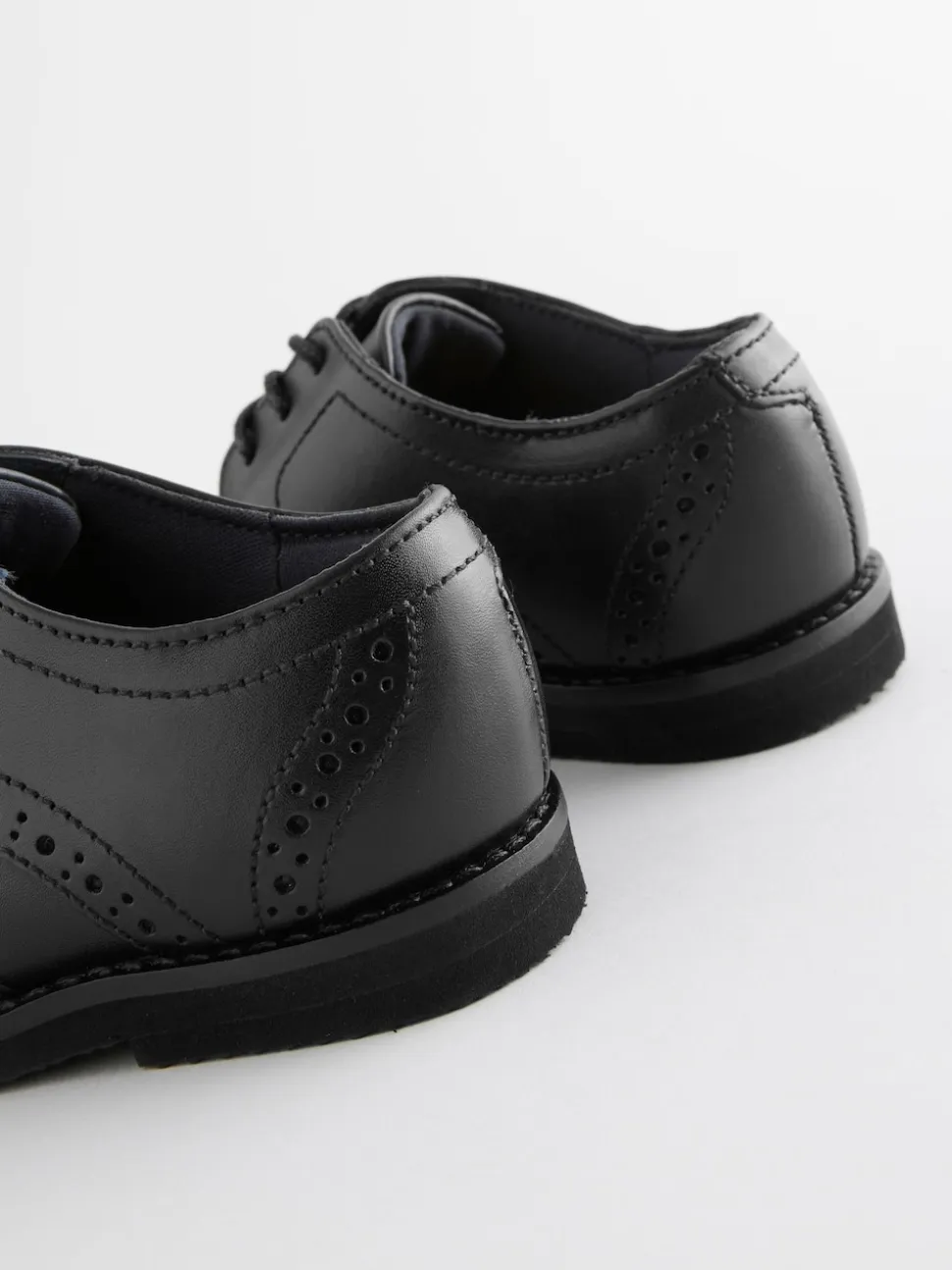 Noir - Chaussures élégantes en cuir style Brogue