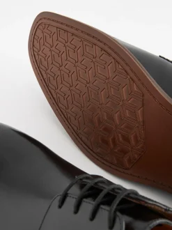 Noir - Coupe large - Chaussures Derbies en cuir à semelle contrastante