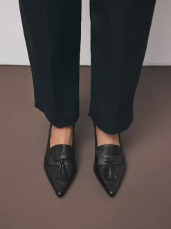 Noir - Cuir haut de gamme avec mocassins à talons à glands Motionflex à bout pointu