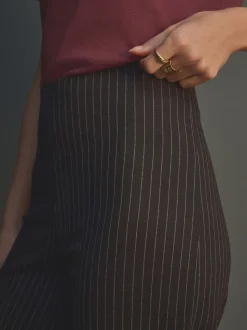 Noir à fines rayures - Pantalon ample en jersey point de Rome lissant