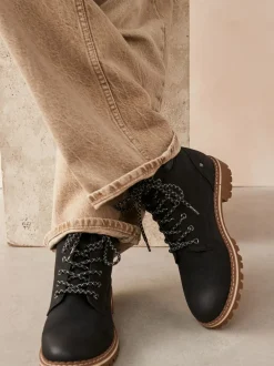 Noir - Forever Comfort® Casual Lace-Up Ankle Boots