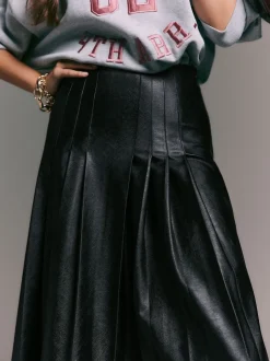 Noir - Jupe kilt mi-longue en similicuir