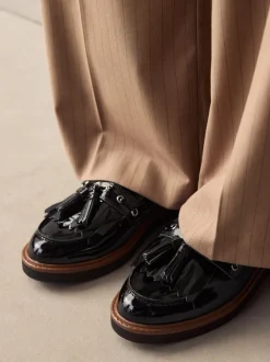 Noir - Mocassins épais vernissés à glands