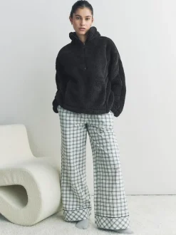 Noir - Polaire en imitation peau de mouton à col zippé