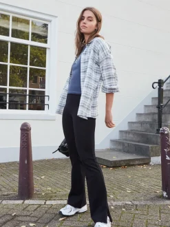 Noir - Power Sculpting Ponte Flare Leggings