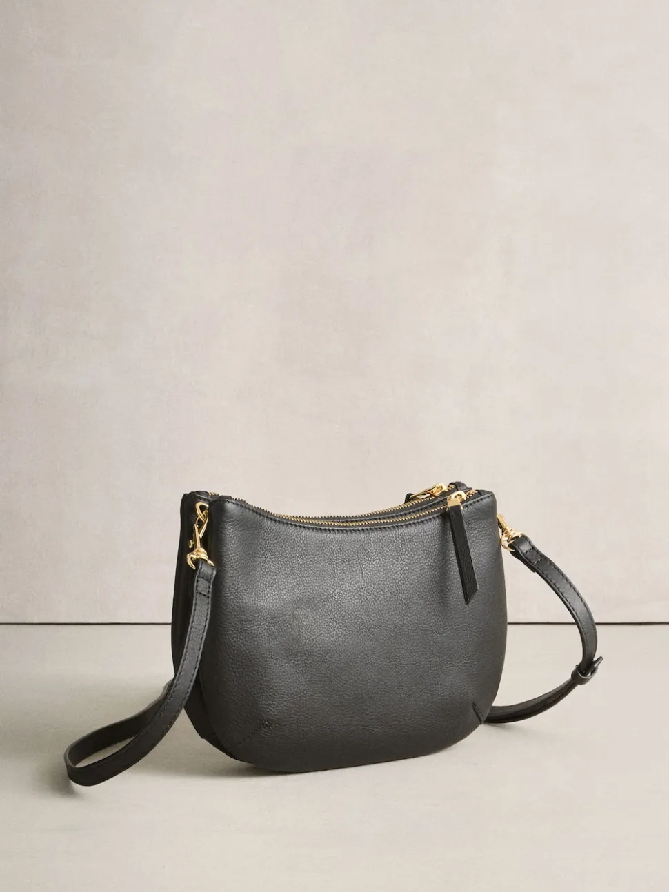 Noir - Sac à bandoulière en cuir avec scoop