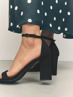 Noir - Sandales à talons carrés