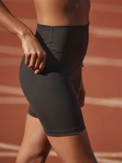 Noir - Short Sports Dry Tech Tummy Control
