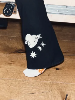 Noir brodé - Leggings évasés en coton Never Fully Dressed