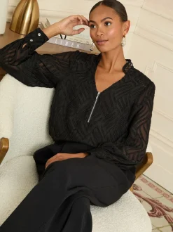 Noir en tissu dévoré - Chemisier Love & Roses zippé à manches longues sur le devant