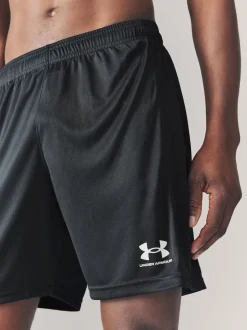 Noir/Blanc - Short Under Armour Challenger en maille