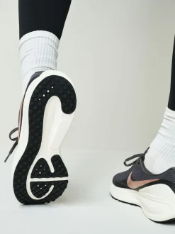 noir/bronze - Nike Revolution 8 Roads Chaussures de course