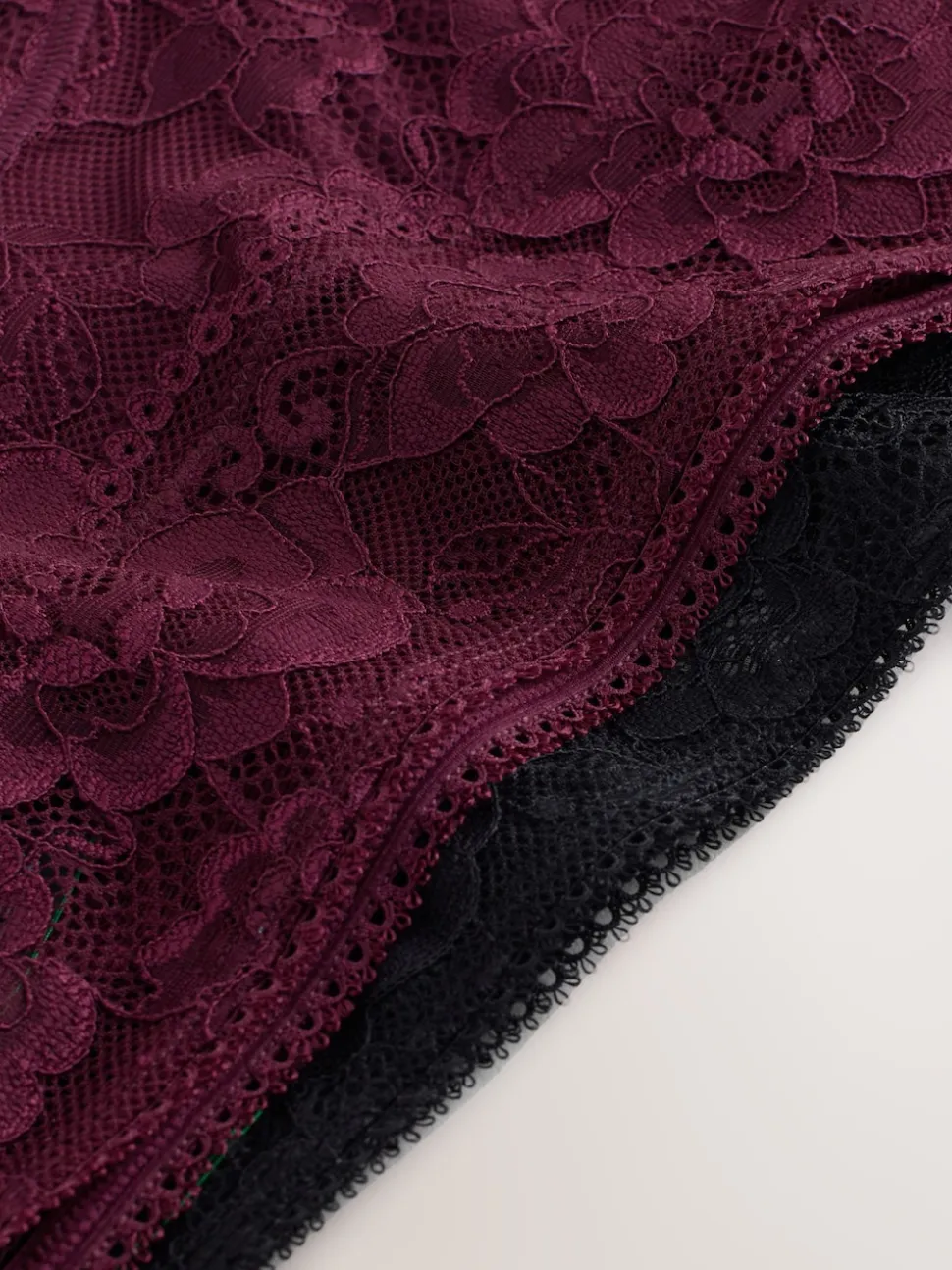 noir/rouge baie - Lot de 2 slips All Over en dentelle à débit moyen