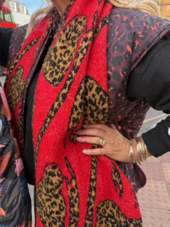 Nœud Animal rouge - Écharpe couverture Never Fully Dressed