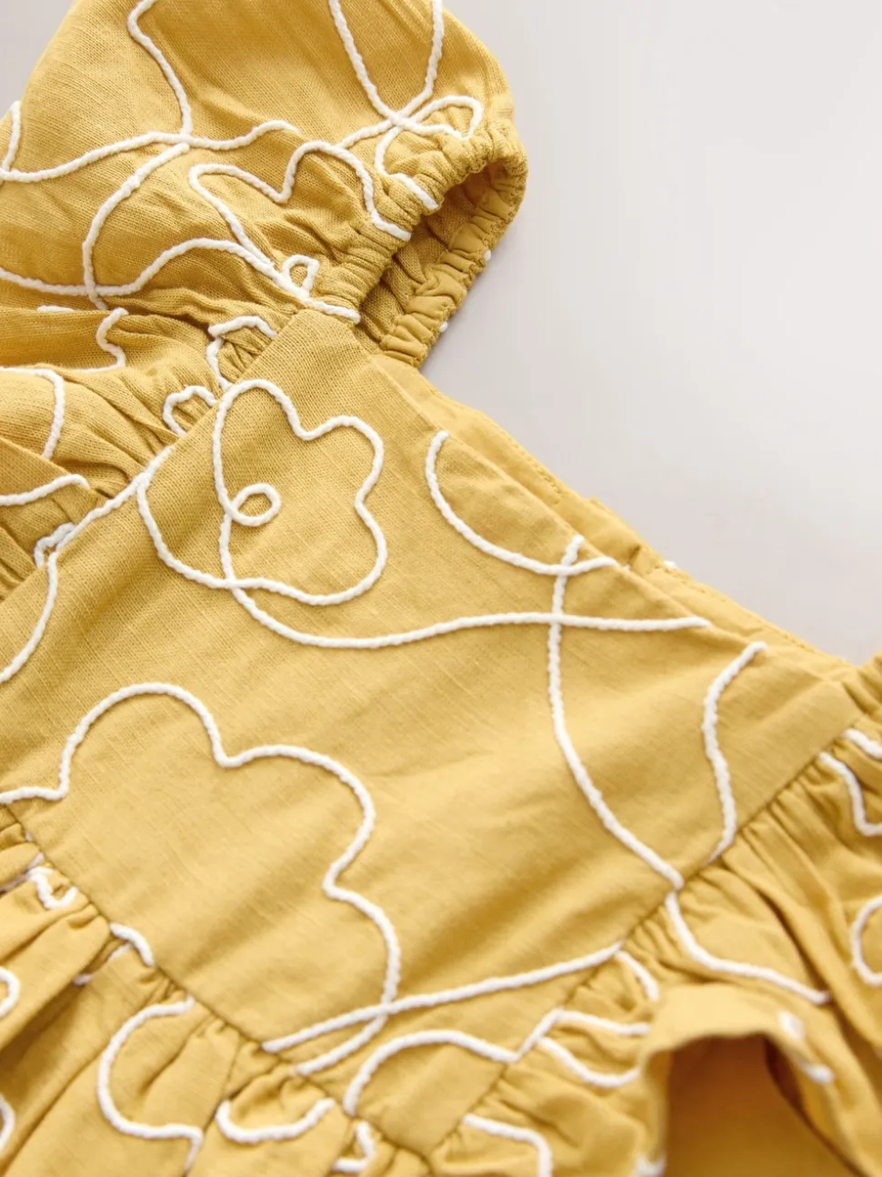 Ocre jaune brodé - Robe à manches d'ange (3mths-8yrs)