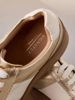 Or - Baskets Signature haut de gamme à lacets et semelle épaisse compensées en cuir