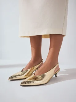 Or - Chaussures à talons chaton à bride arrière et bout pointu