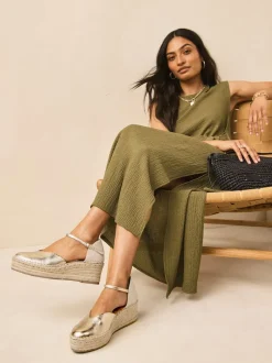 Or - Espadrilles à plateforme fermée et à bout compensé