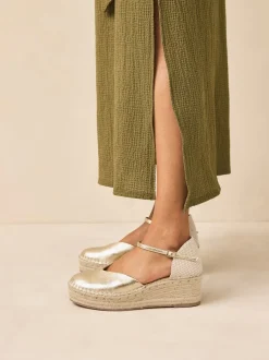 Or - Espadrilles à plateforme fermée et à bout compensé