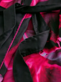 Peignoir B by Ted Baker violet vif en satin fleuri