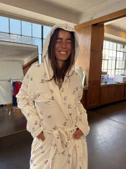 Peignoir gaufré Never Fully Dressed