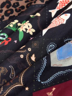 Peignoirs en satin Gamme longue Never Fully Dressed