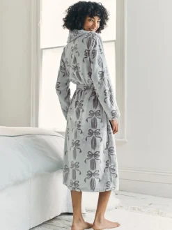 Robe de chambre longue Chelsea Peers en polaire tissu dévoré avec nœud ruban